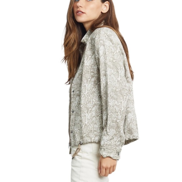 NEW Rails Tennessee Sand Snakeskin Funnel Neck Linen Blend Jacket - Picture 4 of 15